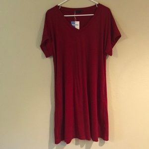 ⭐️3/$20⭐️ NWT V-neck short sleeve T-shirt dress